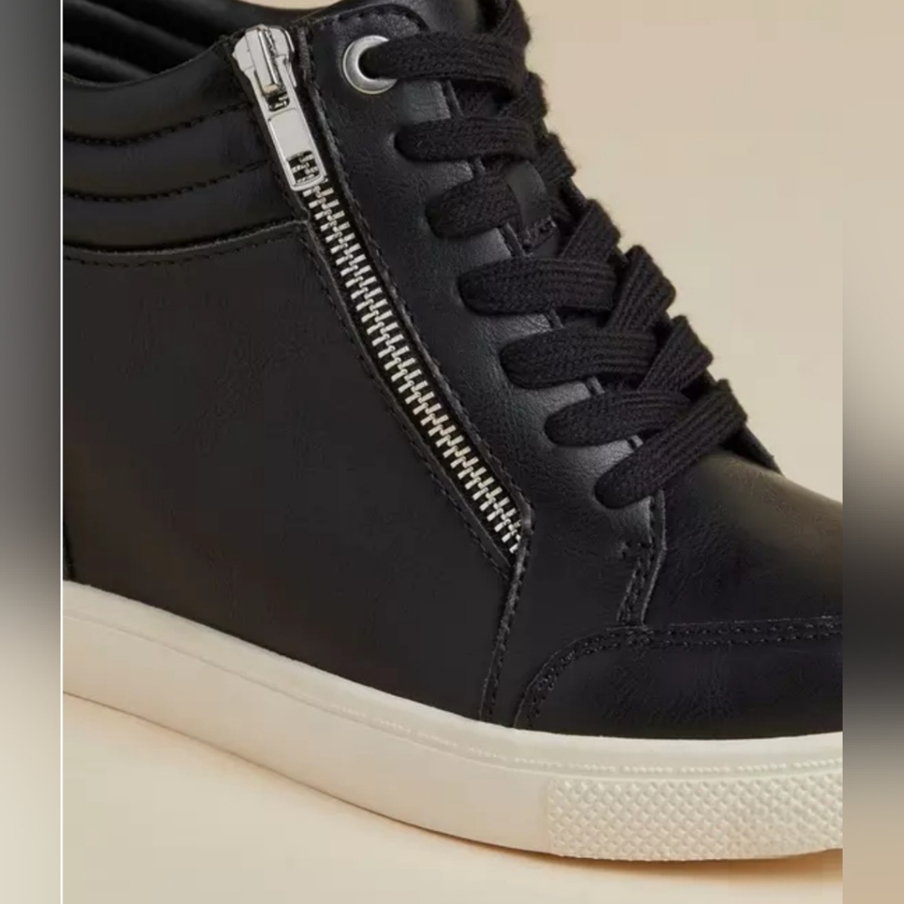 Torrid Doubke Zip Wwdge Sneakers-Size 9WW - Picture 3 of 10